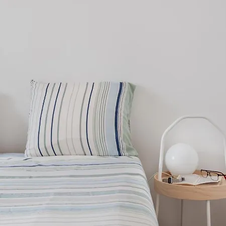 Altido Elegant Central 2-Br Apartment In Chiado * 리스본