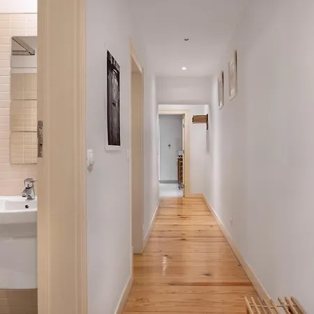 아파트 Altido Elegant Central 2-Br Apartment In Chiado *