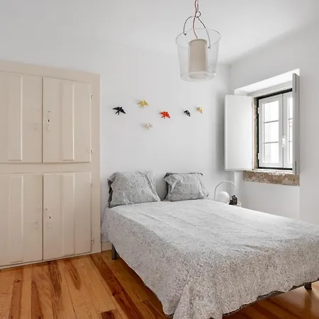 Apartment Altido Elegant Central 2-Br Apartment In Chiado Lisbon